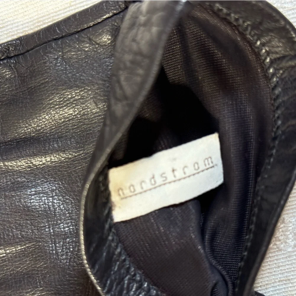 Nordstrom vintage women's soft Antron Nylon gloves‎ Black. 9 1/2” long. Size 7